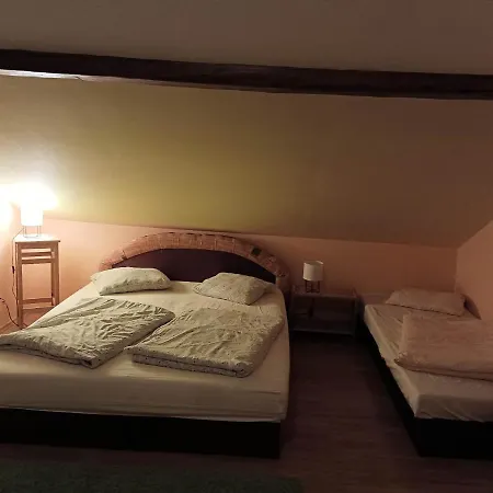 U Bileho Jaka Apartment *
